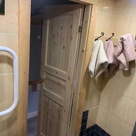 1-bedroom 2 Big Beds Mv64- Free Parking